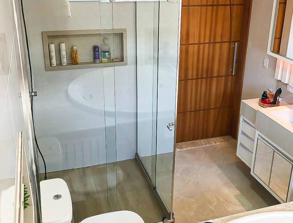 Box de banheiro em vidro instalado